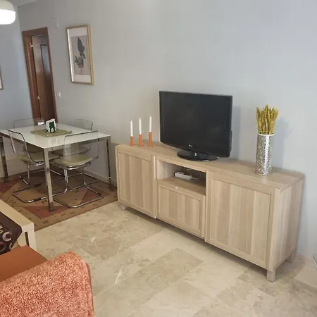 Apartment Spacious With Facilities Just A Few Metres From The Benalmadena
